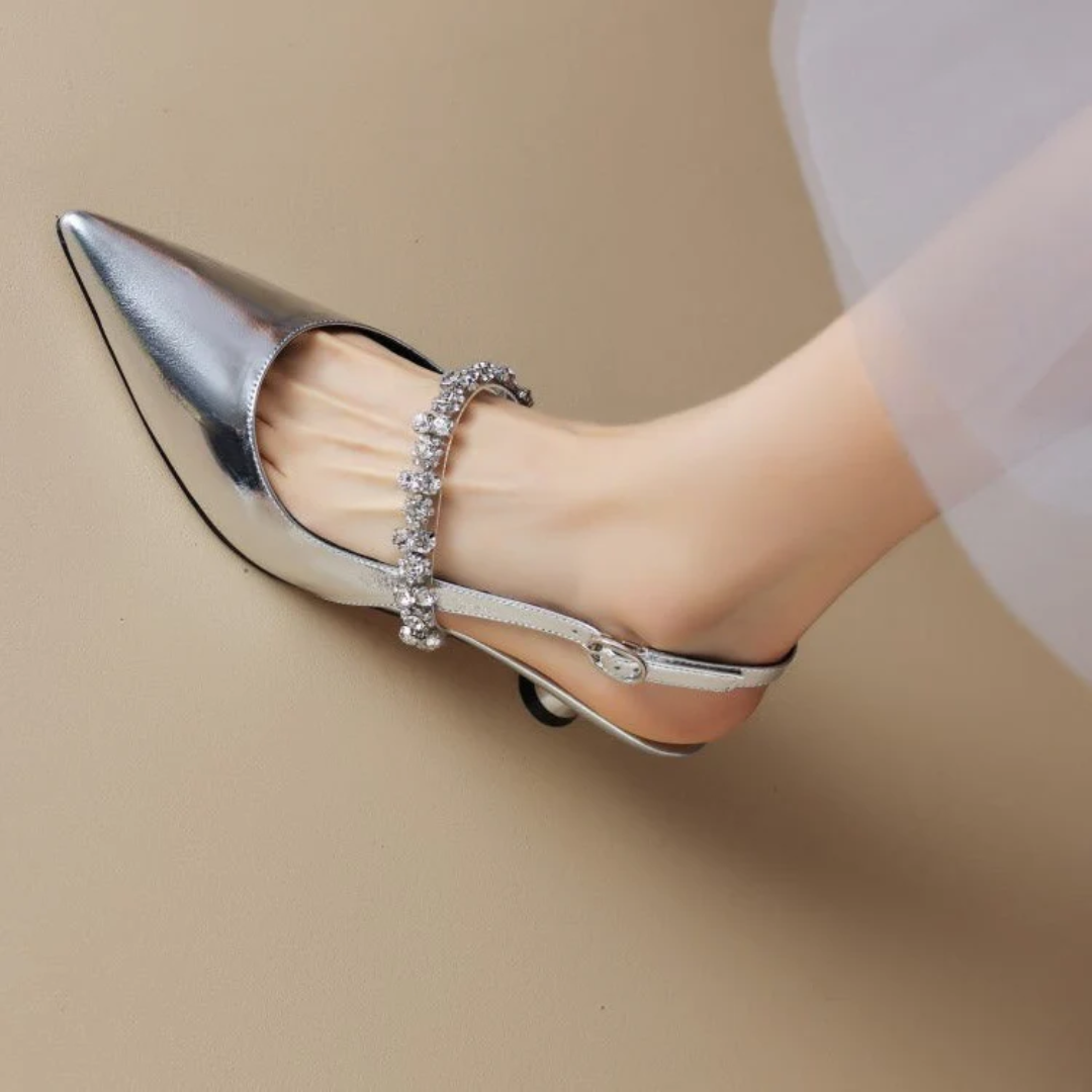 mules basses femme, sandales coréennes chic, slingback confort talon bas, chaussures d'été légères femme, sandales microfibre style, sandales ouvertes décontractées, escarpins style coréen, mules modernes 2025, chaussures mode minimaliste, sandales plates élégantes femme